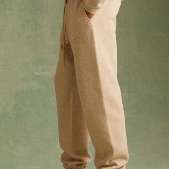 Fear of God ESSENTIALS Gold Heather Sweatpants - Picture 3 of 11